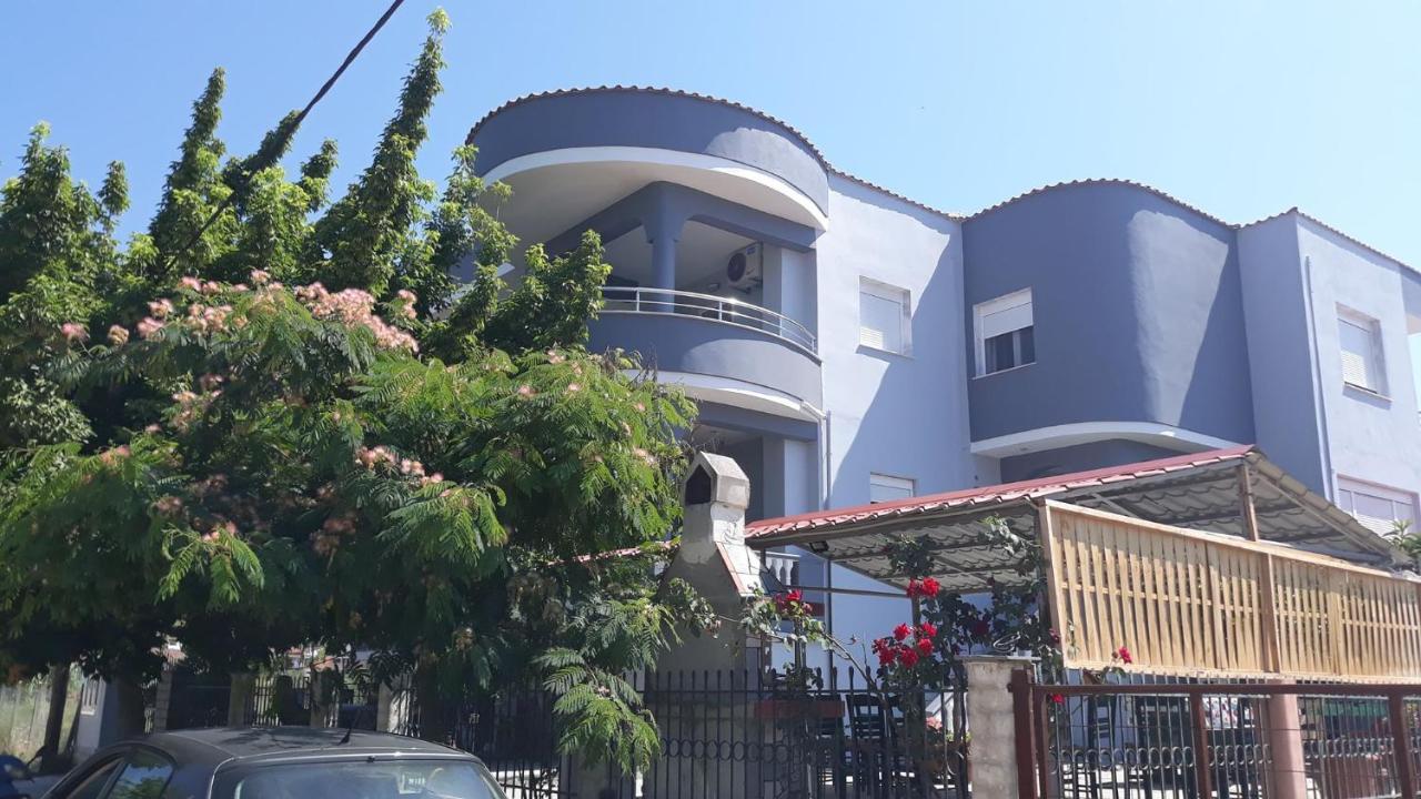 Appartamento Kaiafas Luxury Philoxenia Néa Péramos Esterno foto