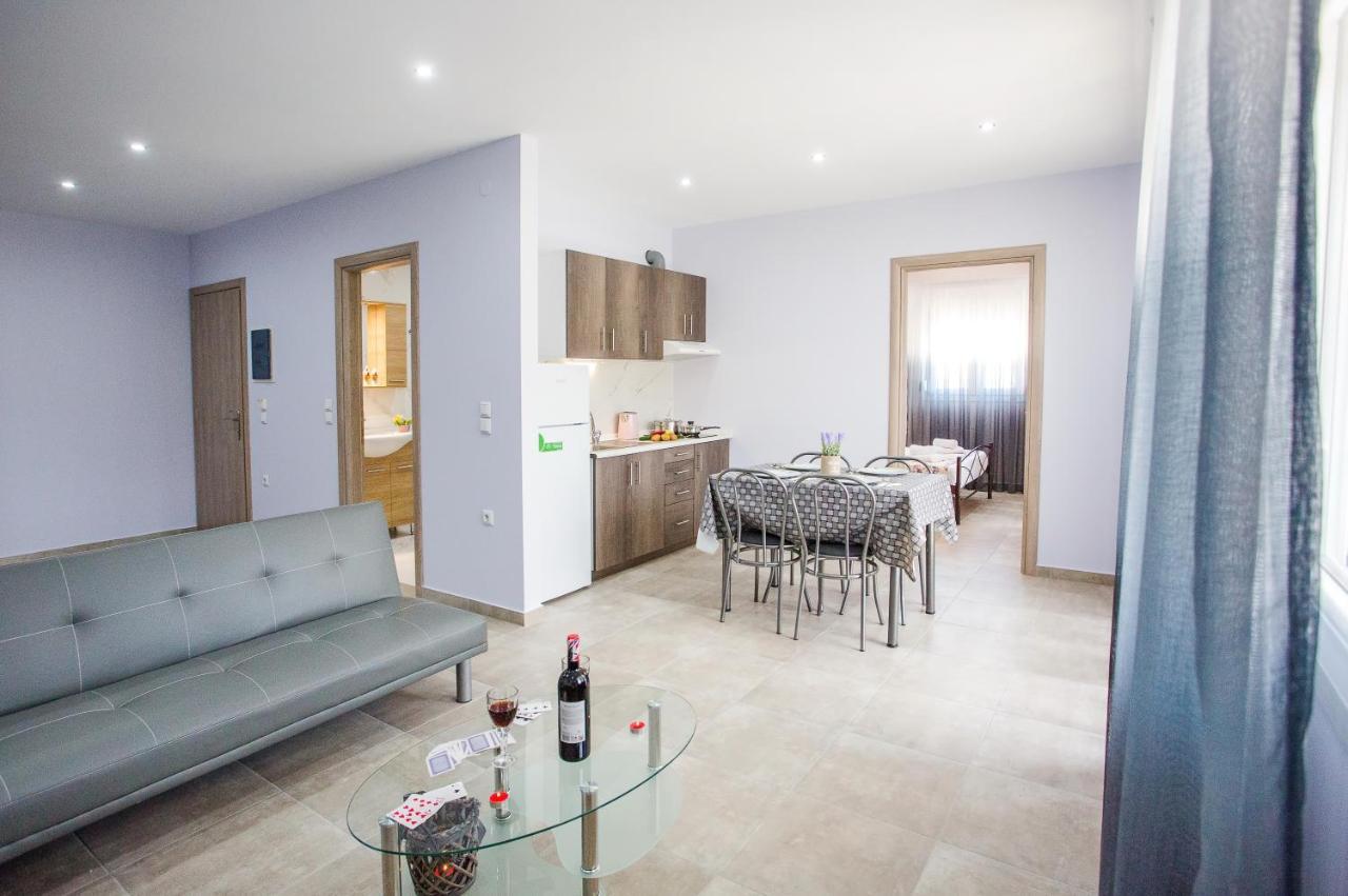 Appartamento Kaiafas Luxury Philoxenia Néa Péramos Esterno foto