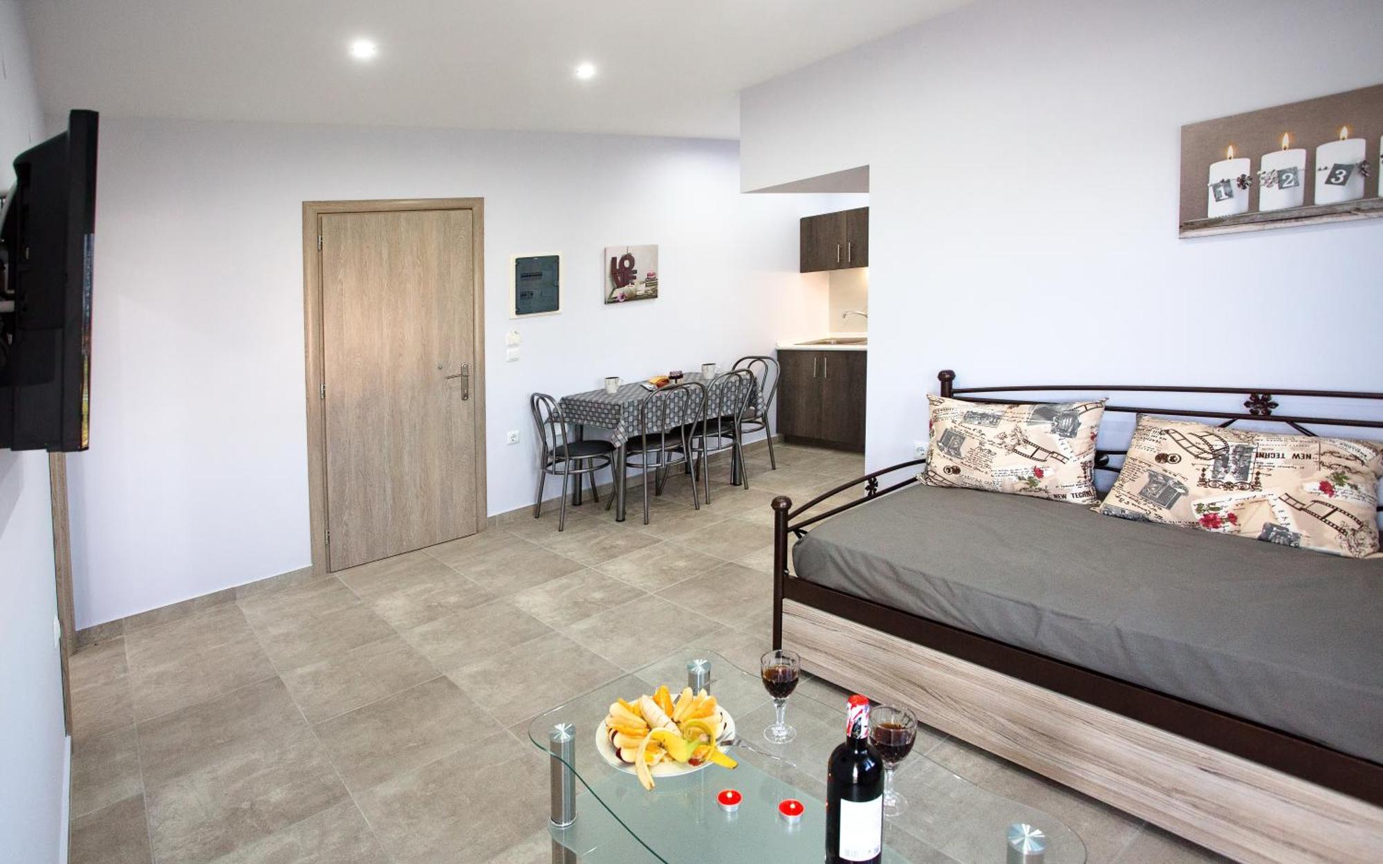 Appartamento Kaiafas Luxury Philoxenia Néa Péramos Esterno foto